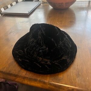 Black velvet Hat